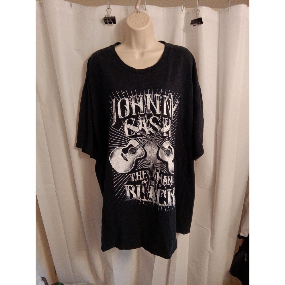 Johnny Cash The Man In Black Graphic T-Shirt Black Short Sleeve Crewneck 3XL